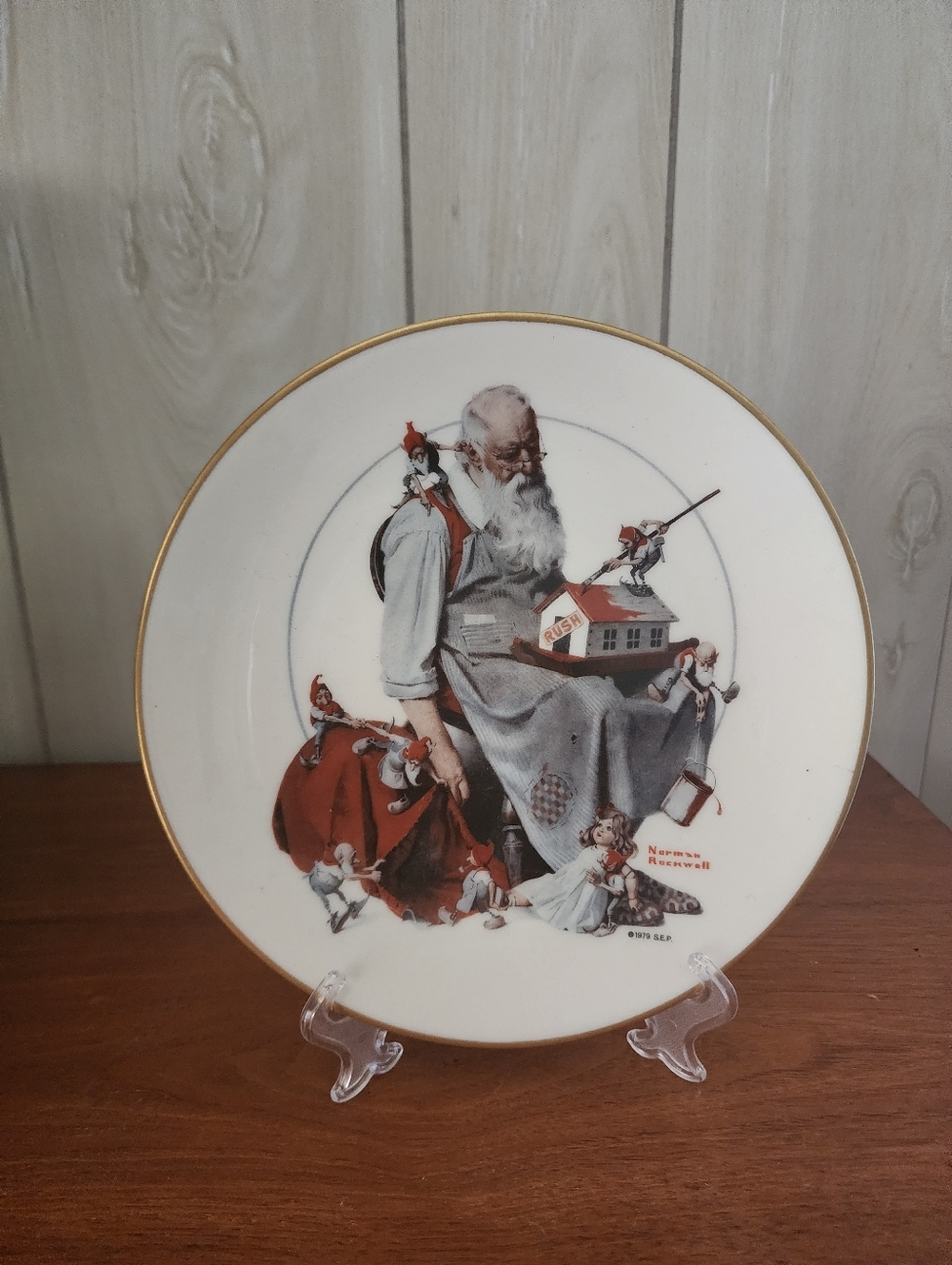 Decorative White and Red Norman Rockwell Collector Plate